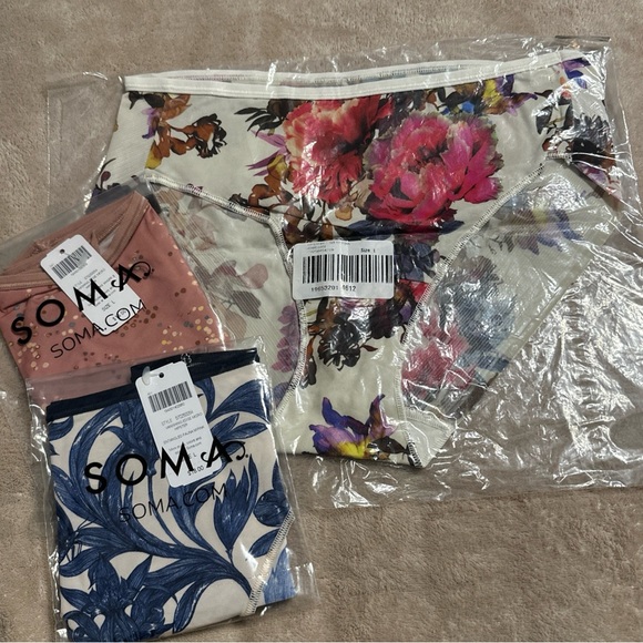 Soma vanishing edge hipster panty bundle- lg - Picture 4 of 5